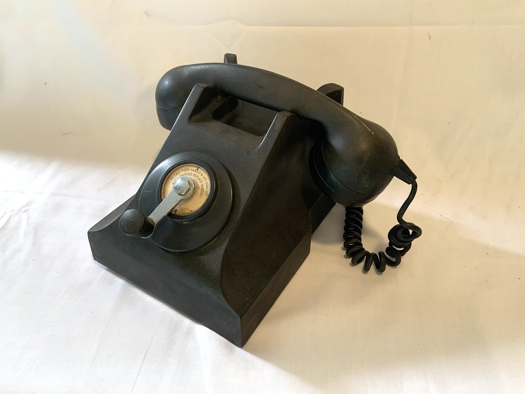 Vishing: How to Recognize Phone Scams and Hang Up Safely